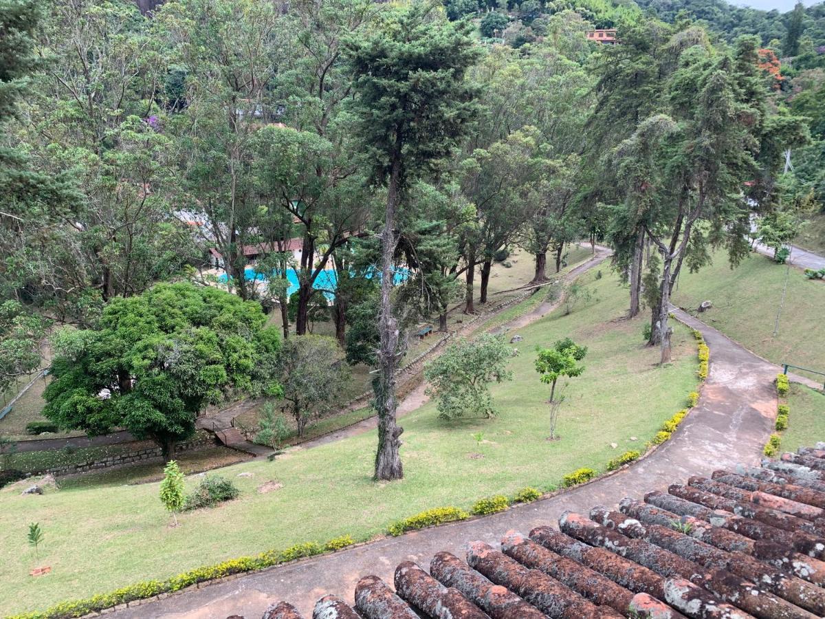 Em Itaipava - *